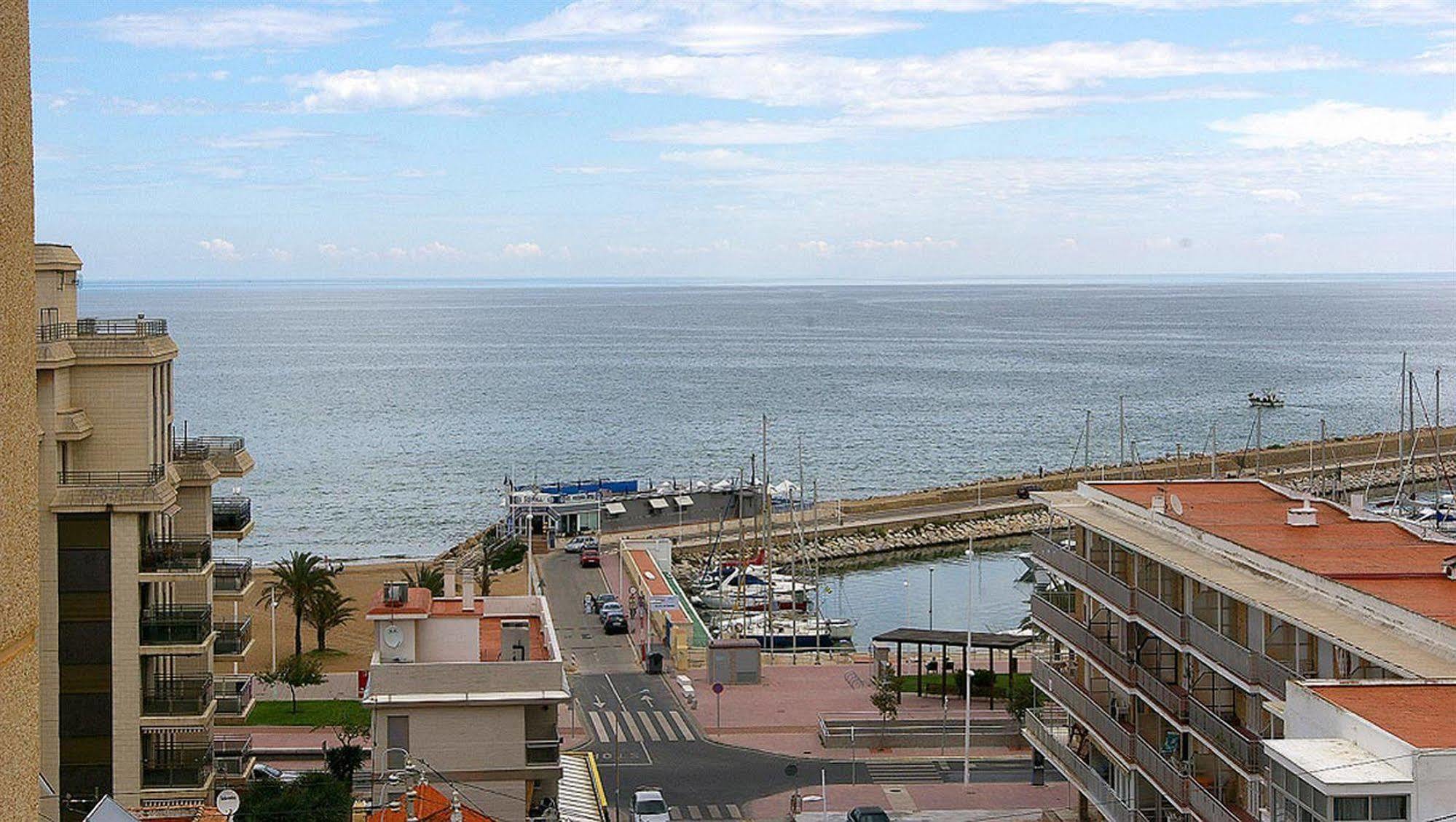 Apartamentos Turisticos Biarritz - Bloque I Gandia Exterior photo